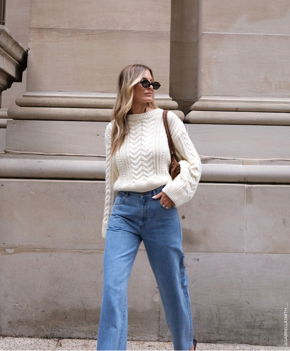 Transeasonal Knitwear Styling