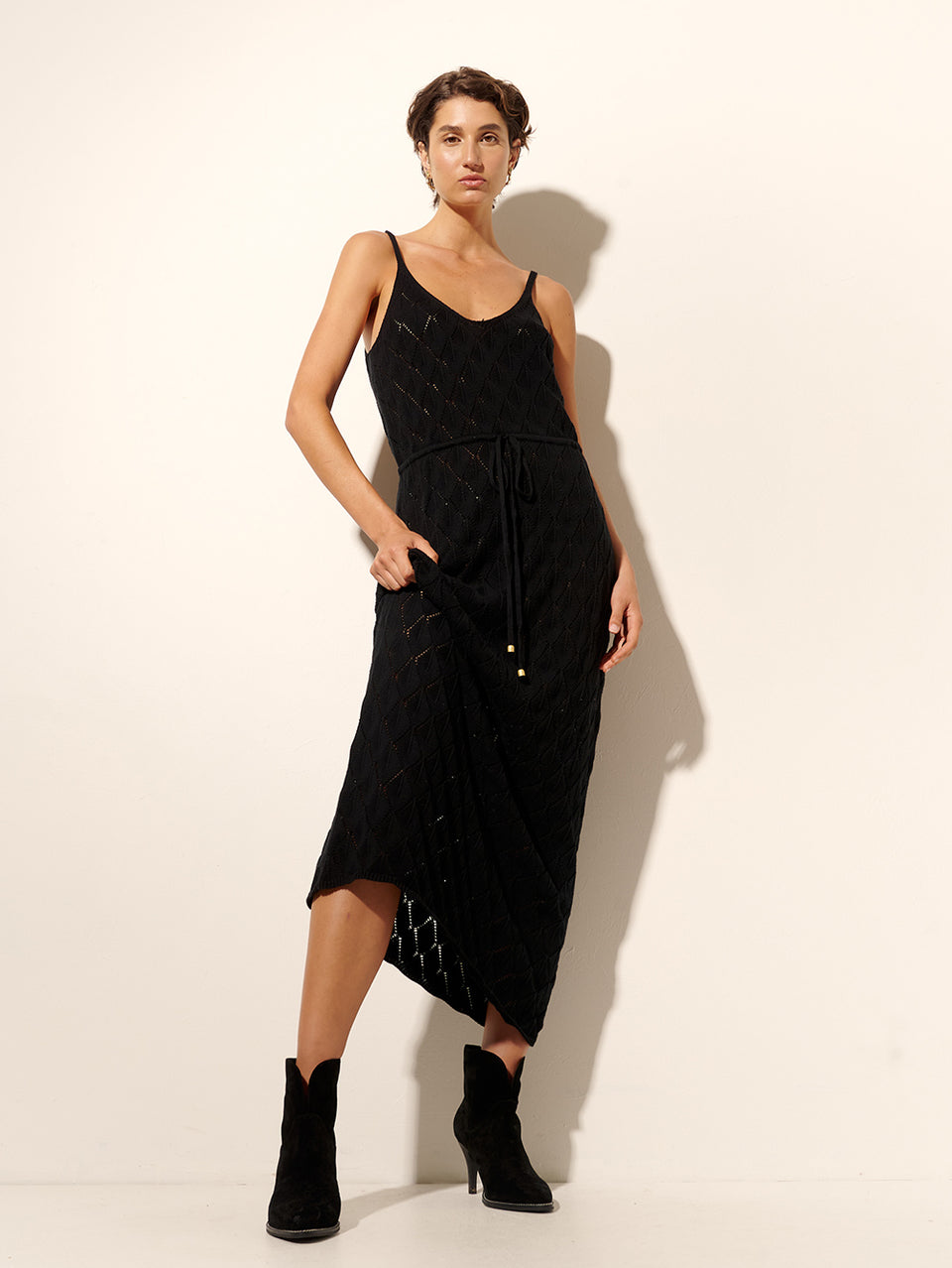 Claudia Strappy Midi Dress Black KIVARI | Model wears black knit midi dress