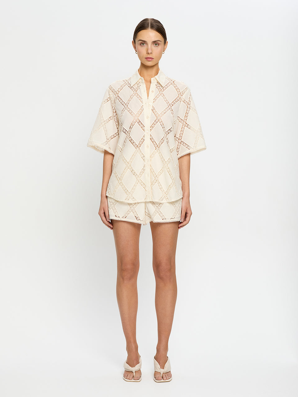 Izzy-Shirt-Cream-01