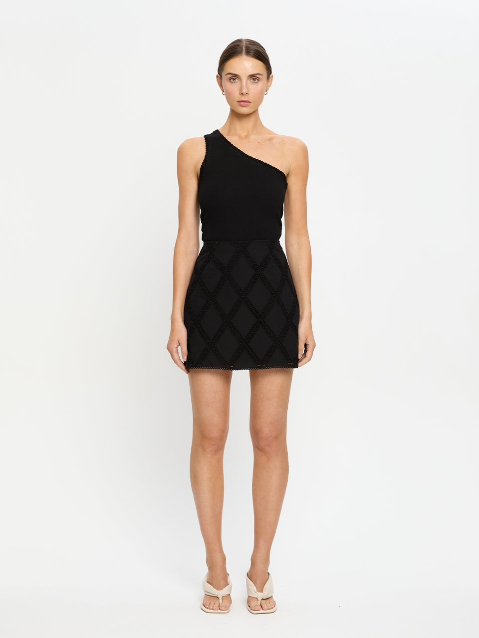 Izzy-Skirt-Black-01