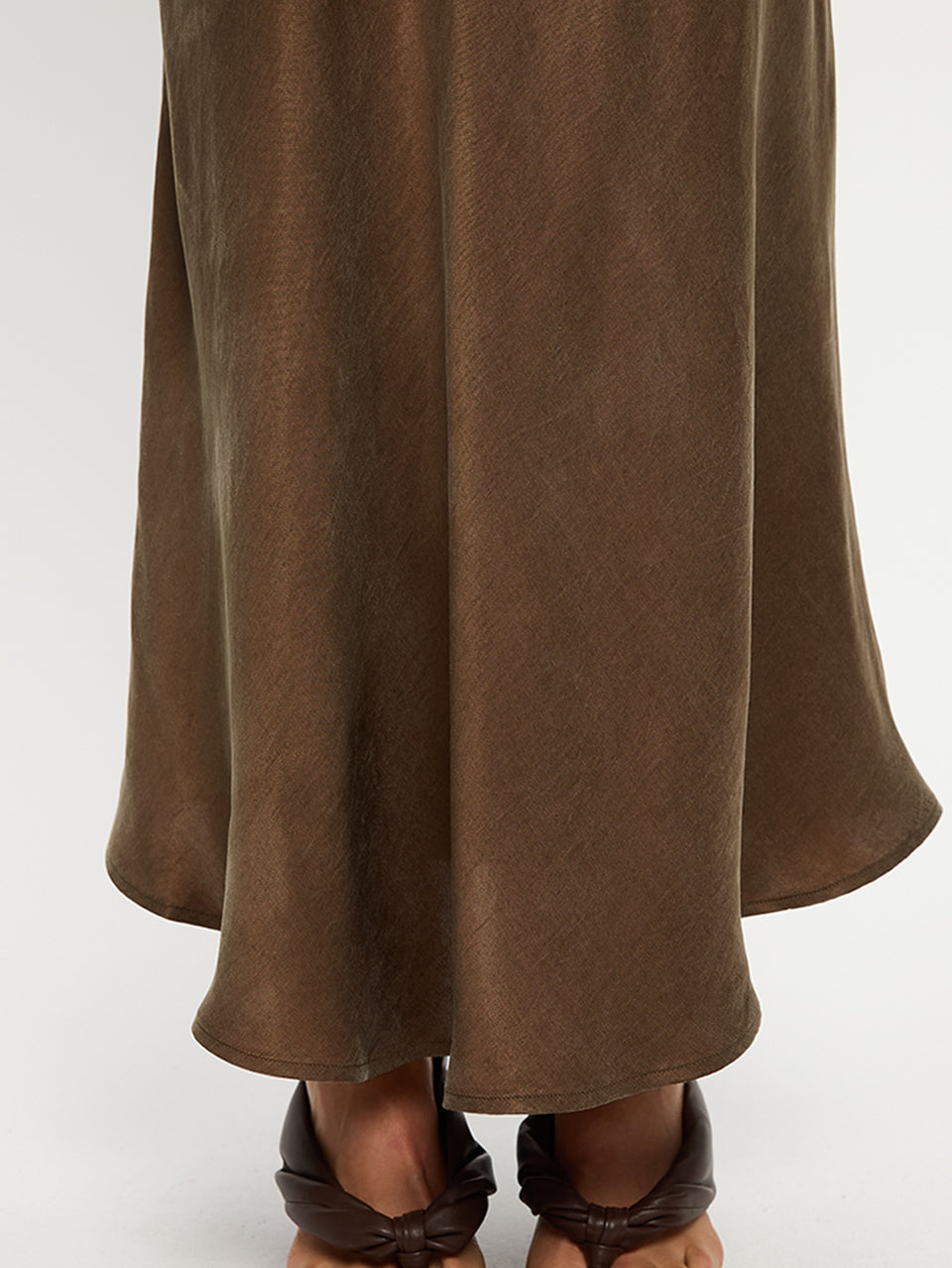 Jaxon-Midi-Skirt-Mocha-04jpg