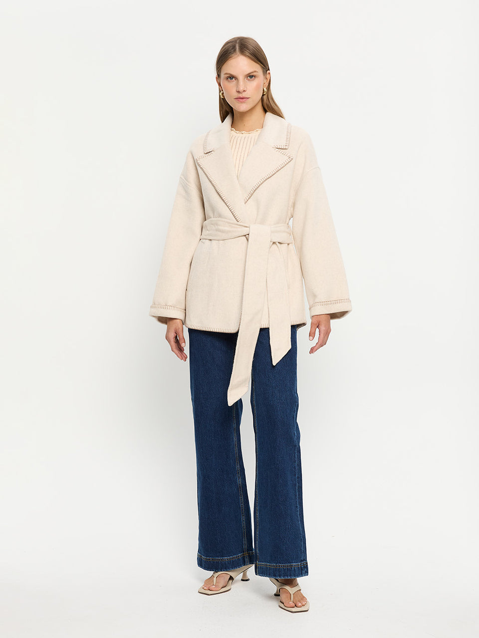 Josephina Jacket KIVARI | Model wears grey wrap jacket