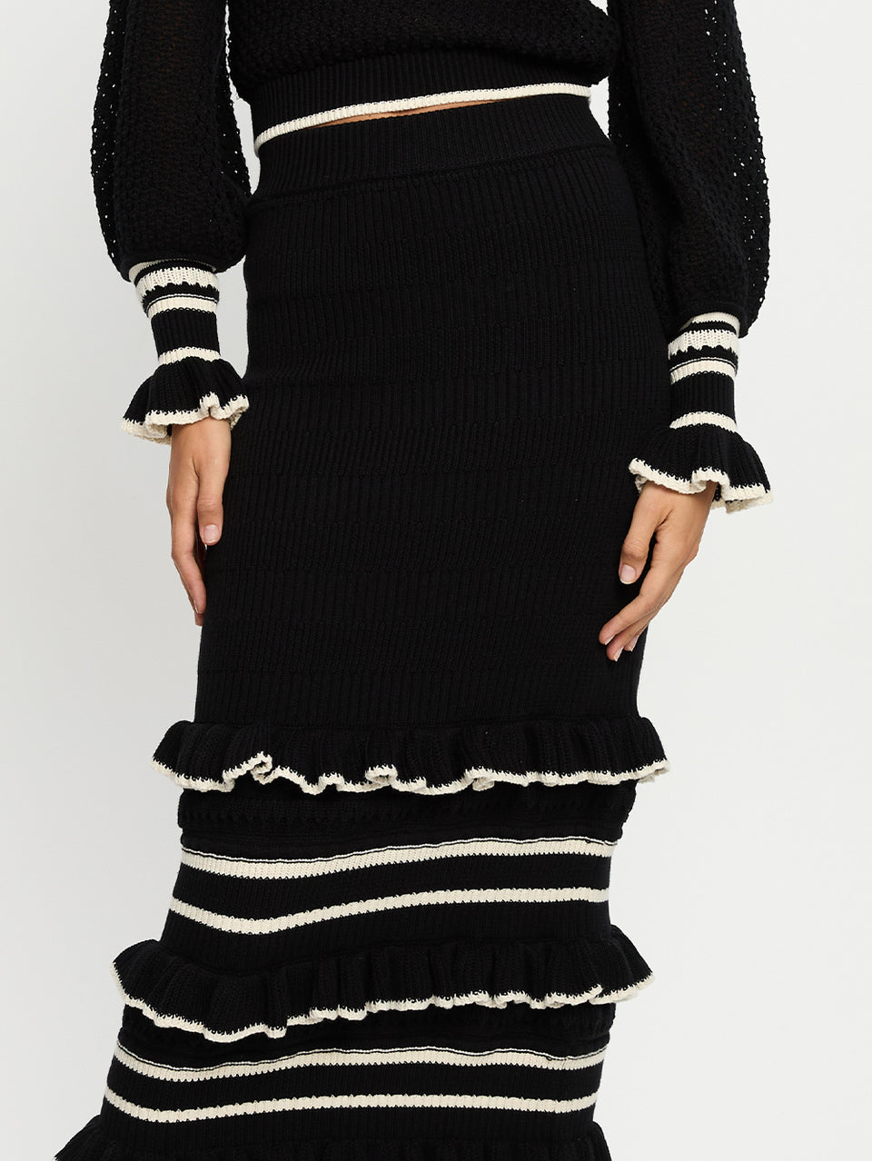 Rafaela-Knit-Midi-Skirt-Black-04jpg