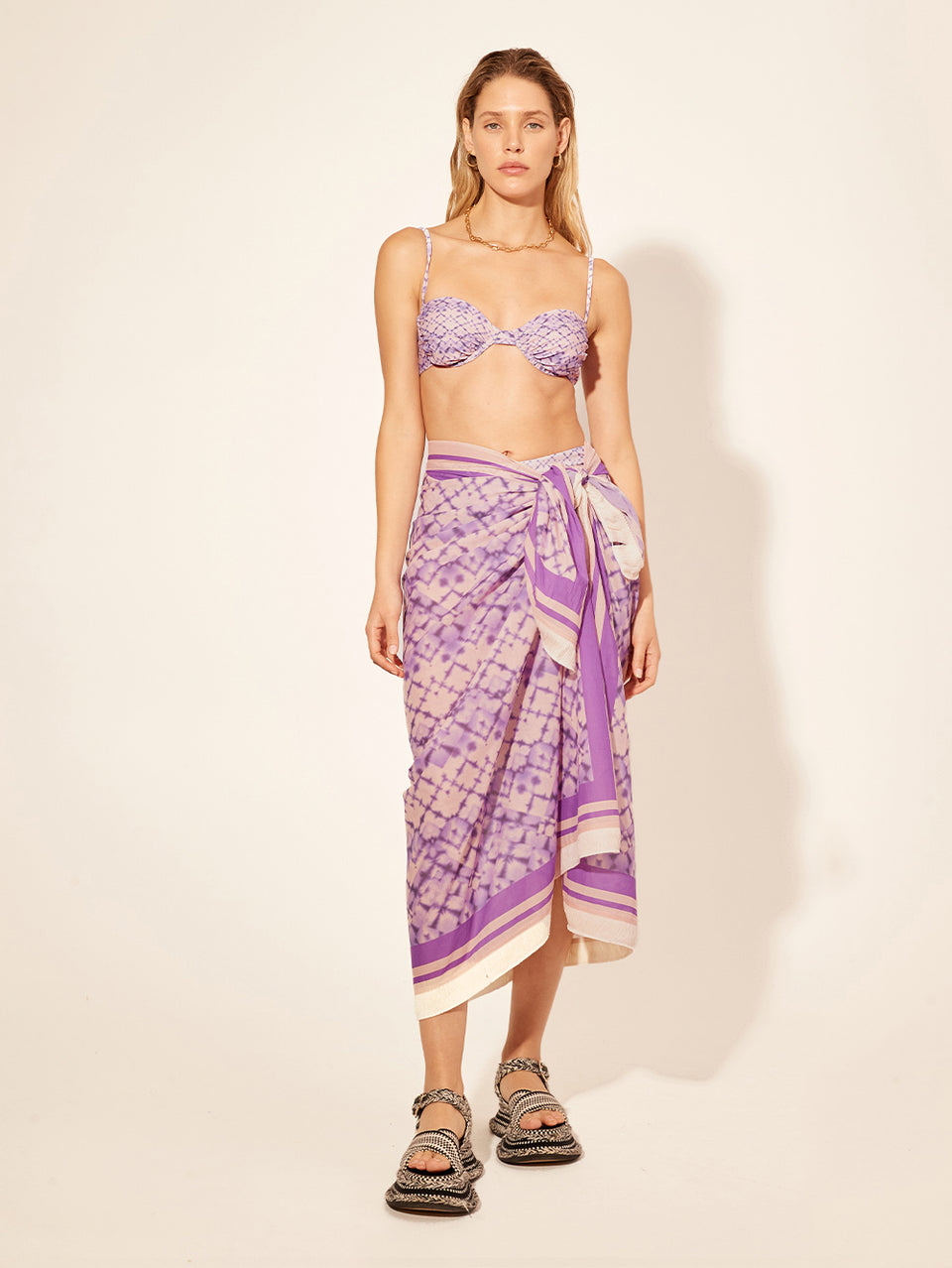 Alice Pareo KIVARI | Model wears purple tie dye printed sarong