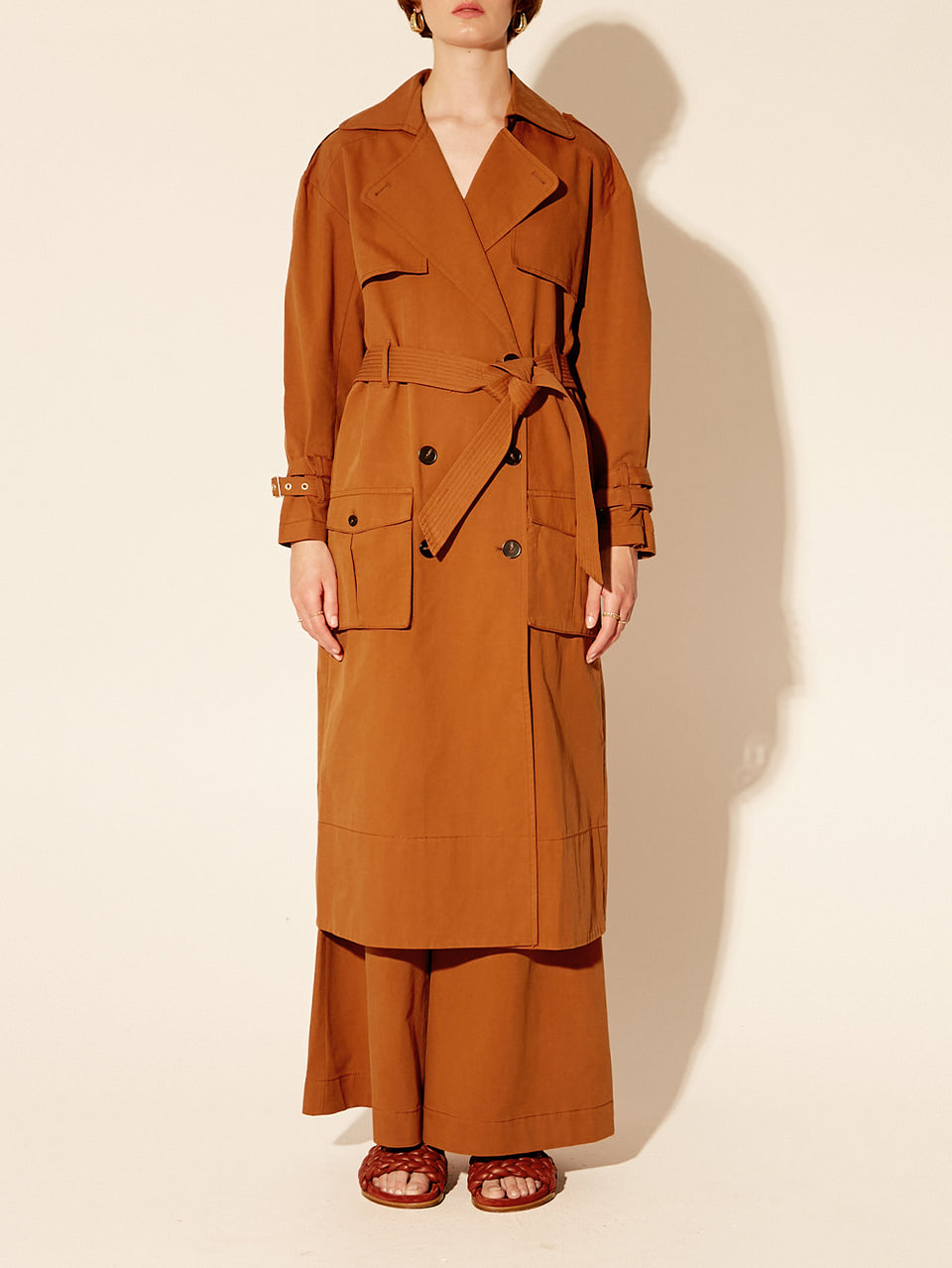 Carolina Trench Coat KIVARI | Model wears burnt orange trench coat