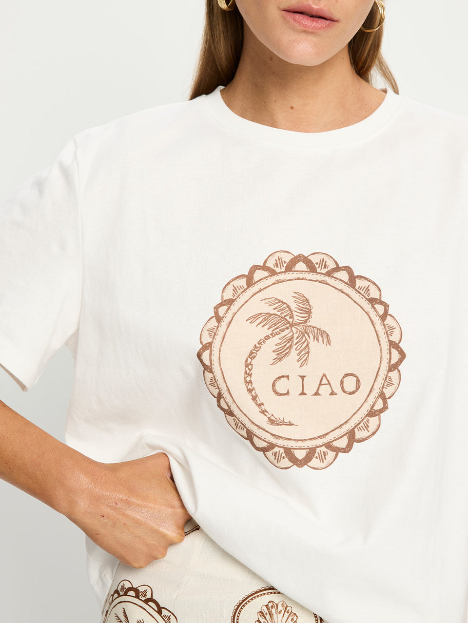 Brown and white pattern t shirt