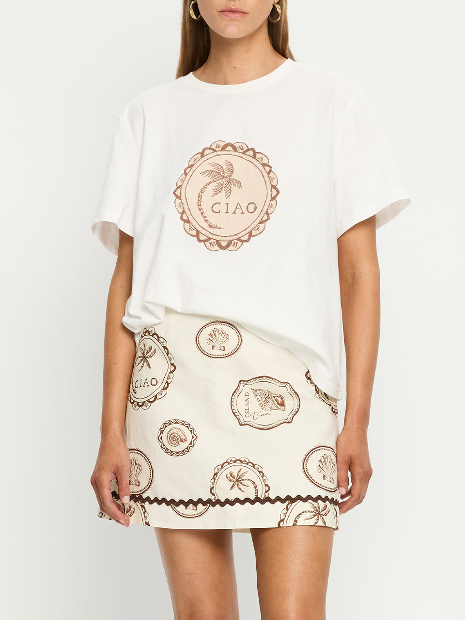 Brown and white pattern t shirt