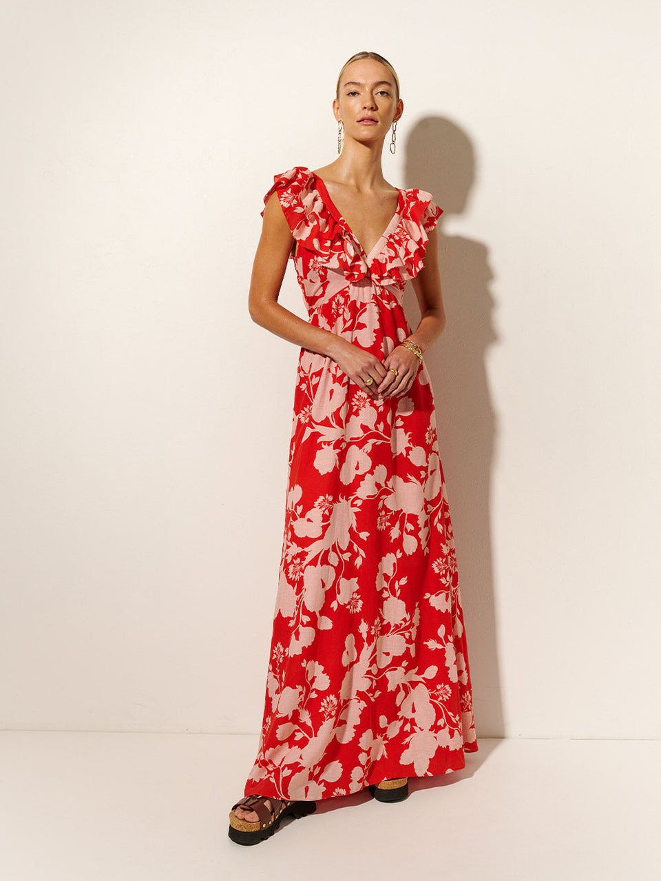Delfina Ruffle Maxi Dress KIVARI | Model wears pink and red floral maxi dress