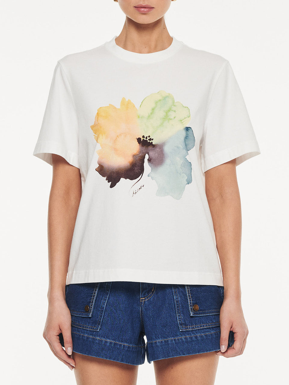 Lotte Tee in Yellow print, crewneck t-shirt with watercolor floral graphic styled with denim shorts