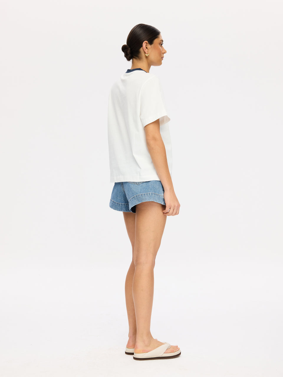 E58IVO-Kivari-Baby-Tee-Ivory-04
