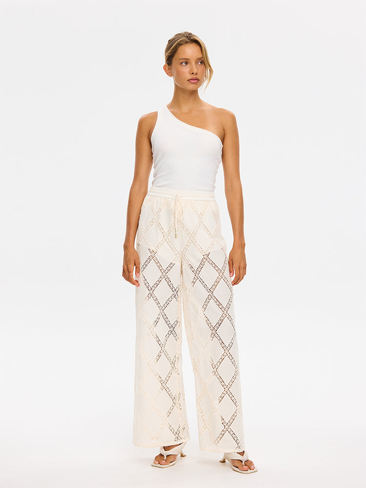 Izzy Pant