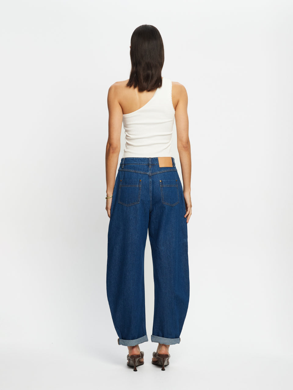 Evita Barrel Leg Jean