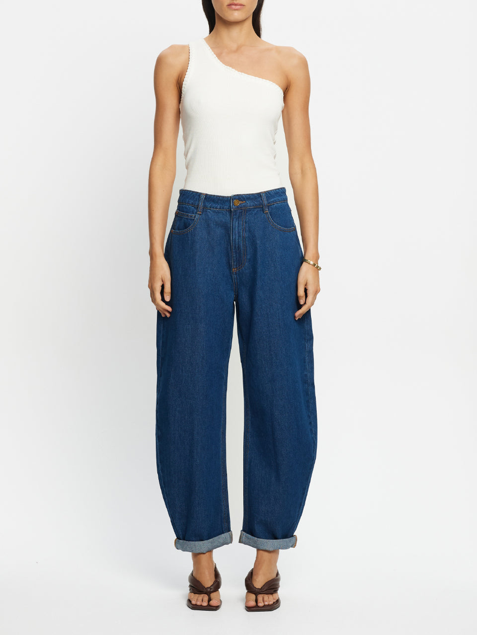 Evita Barrel Leg Jean