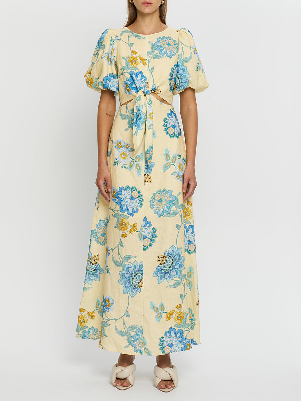 Giselle Maxi Dress KIVARI | Model wears yellow and blue floral dress