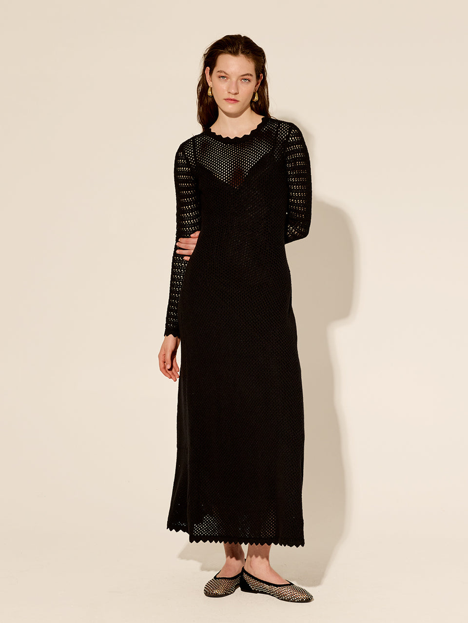Ingrid Midi Dress Black KIVARI | Model wears black knit midi dress