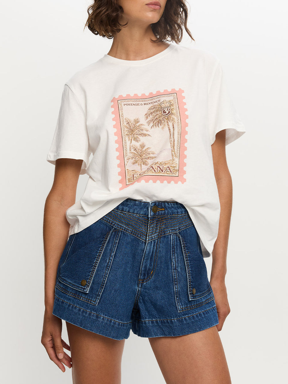 Lyra Tee