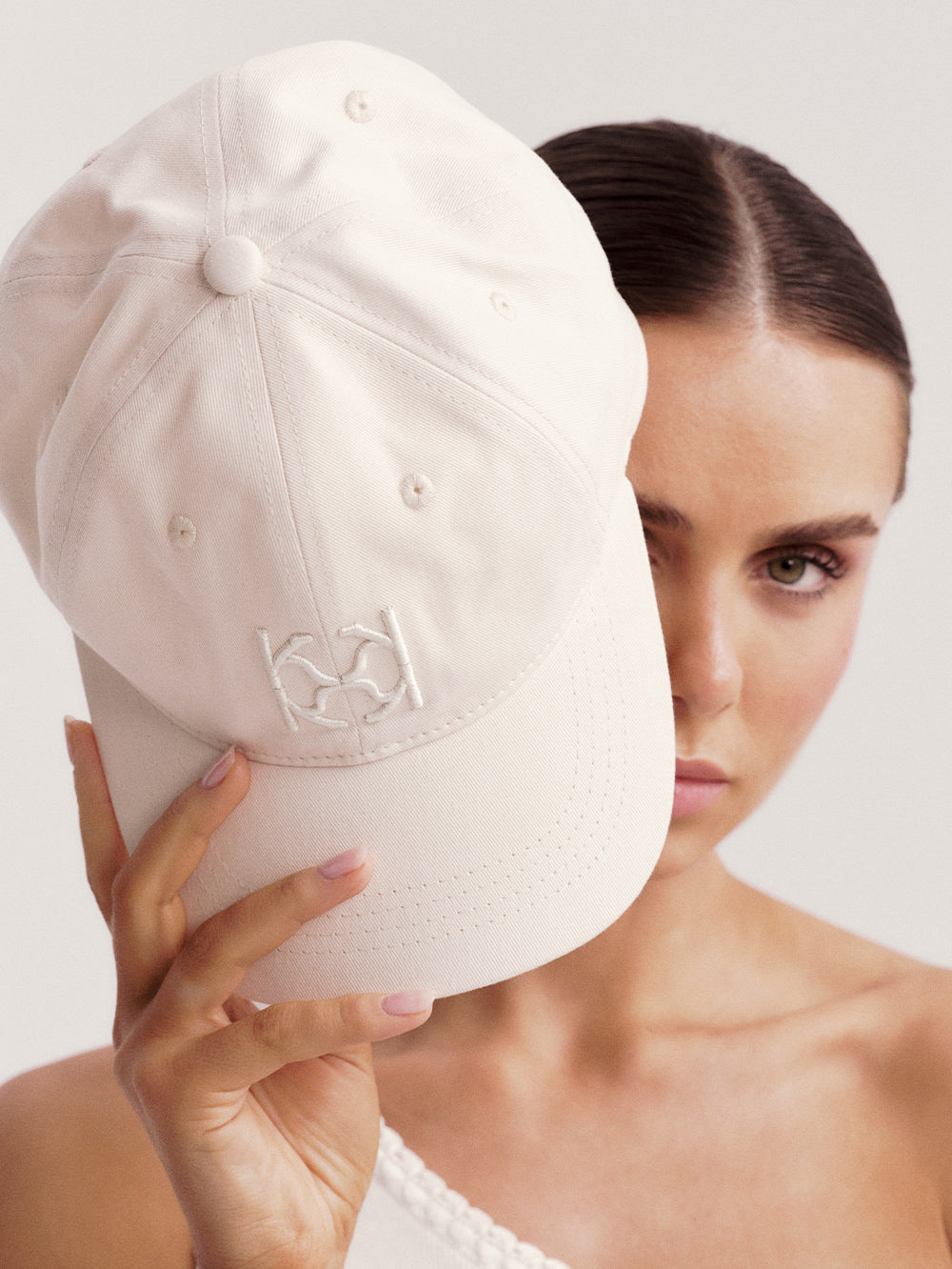 Mira Cap - Natural | Cream Cap | KIVARI