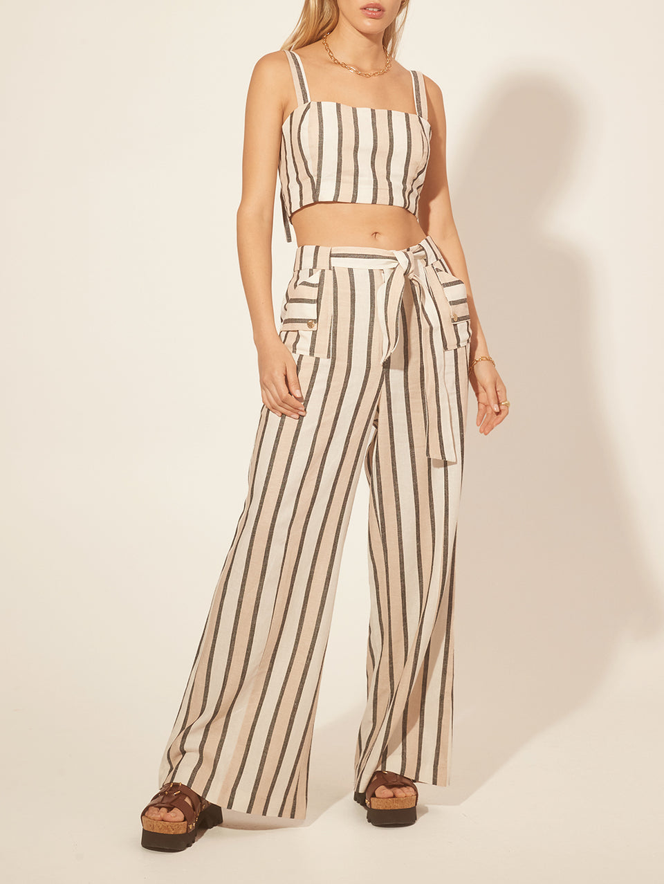 Oaklee Top KIVARI | Model wears stripe crop top