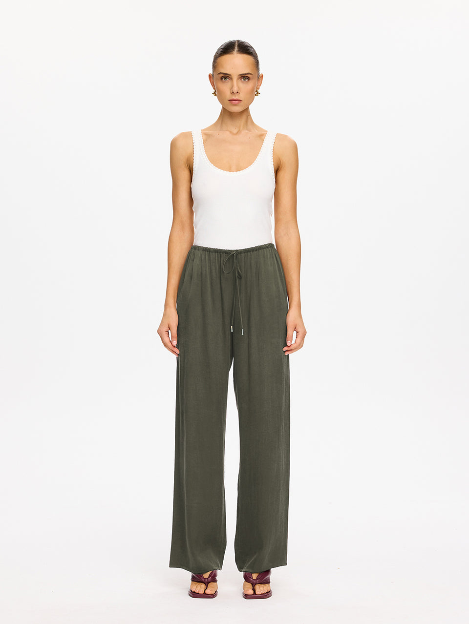P35GRE-Blythe-Pant_Green_1