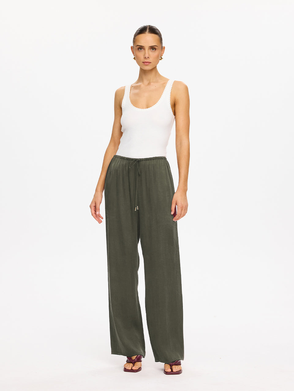 P35GRE-Blythe-Pant_Green_6