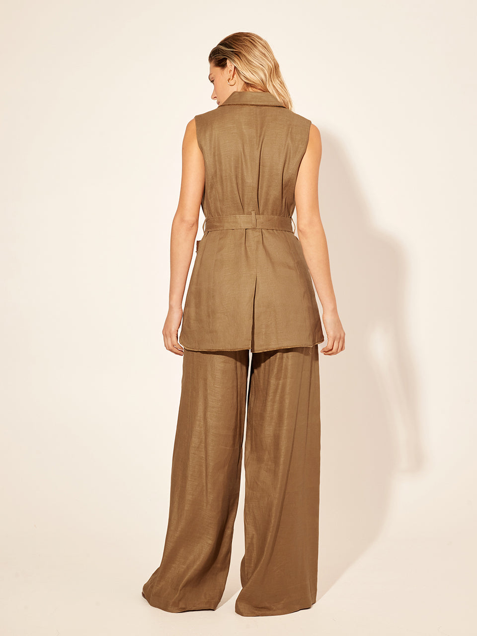 Penelope Vest KIVARI | Model wears brown tailored vest back view