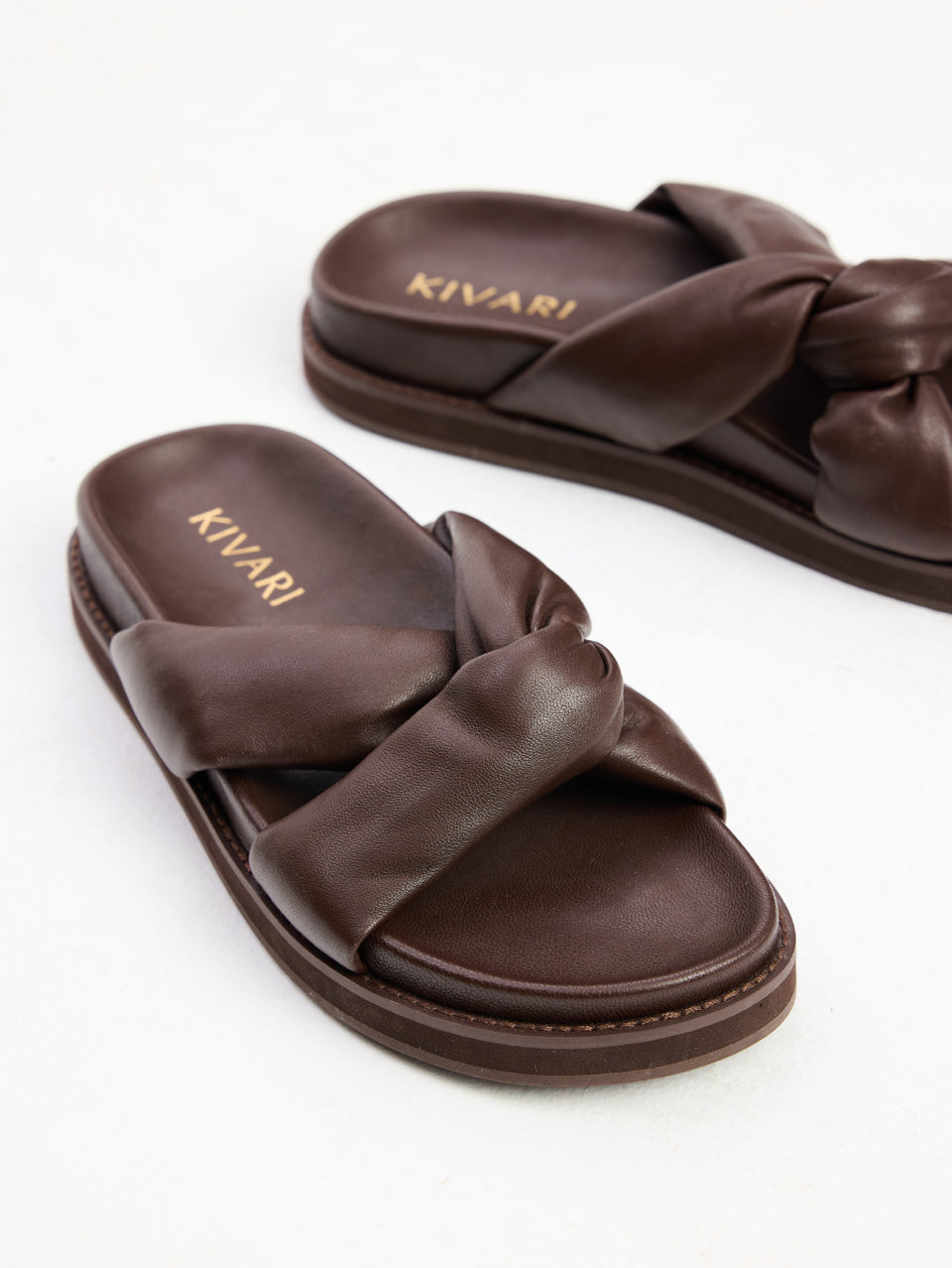 Mabel Twist Flat