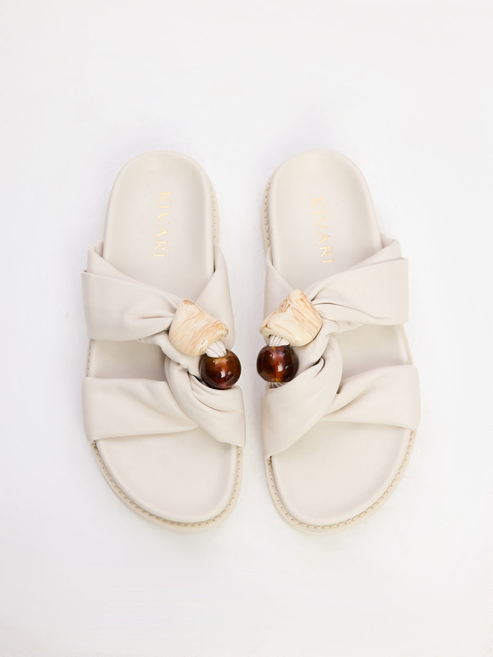 Kora Twist Flat