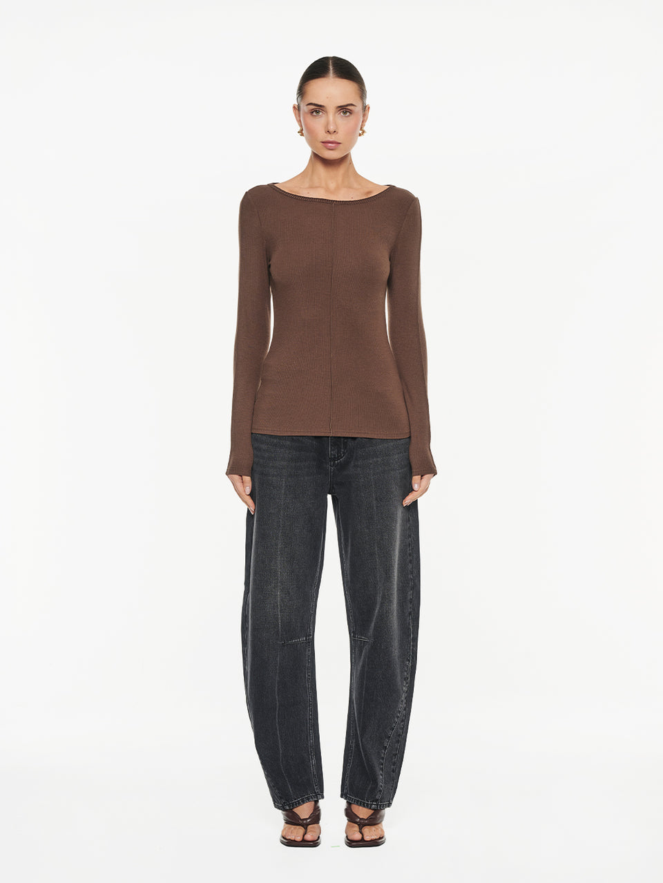 T205CHO_Quinn-Knit-Top_Chocolate_1