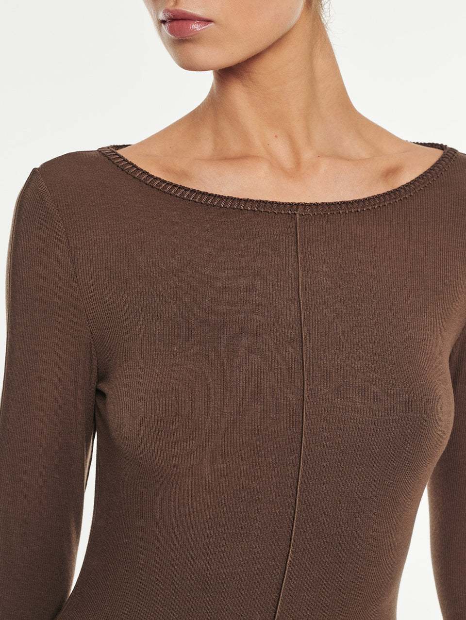 T205CHO_Quinn-Knit-Top_Chocolate_4