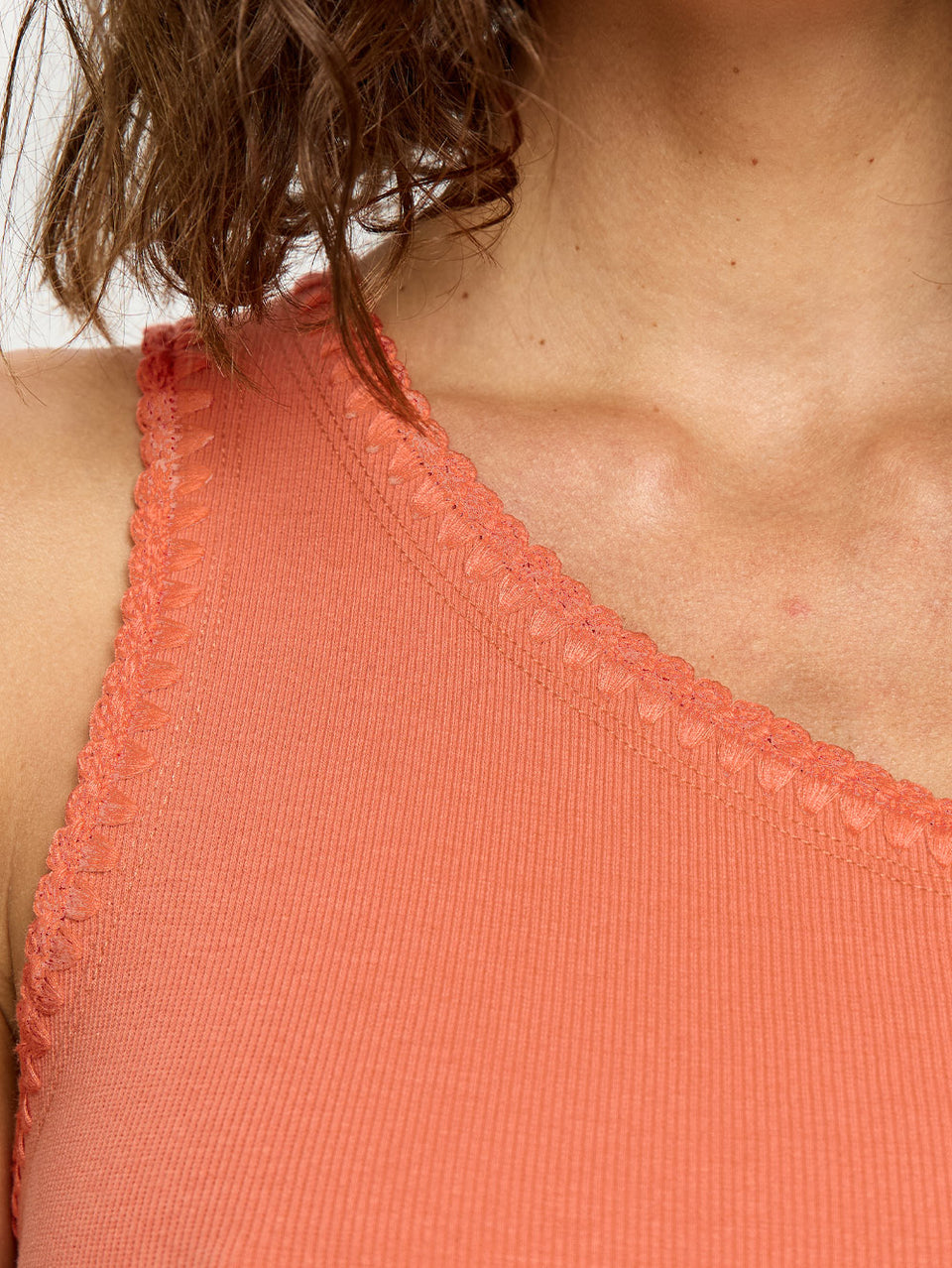 Tallulah-One-Shoulder-Tank-Pale-Rust-04