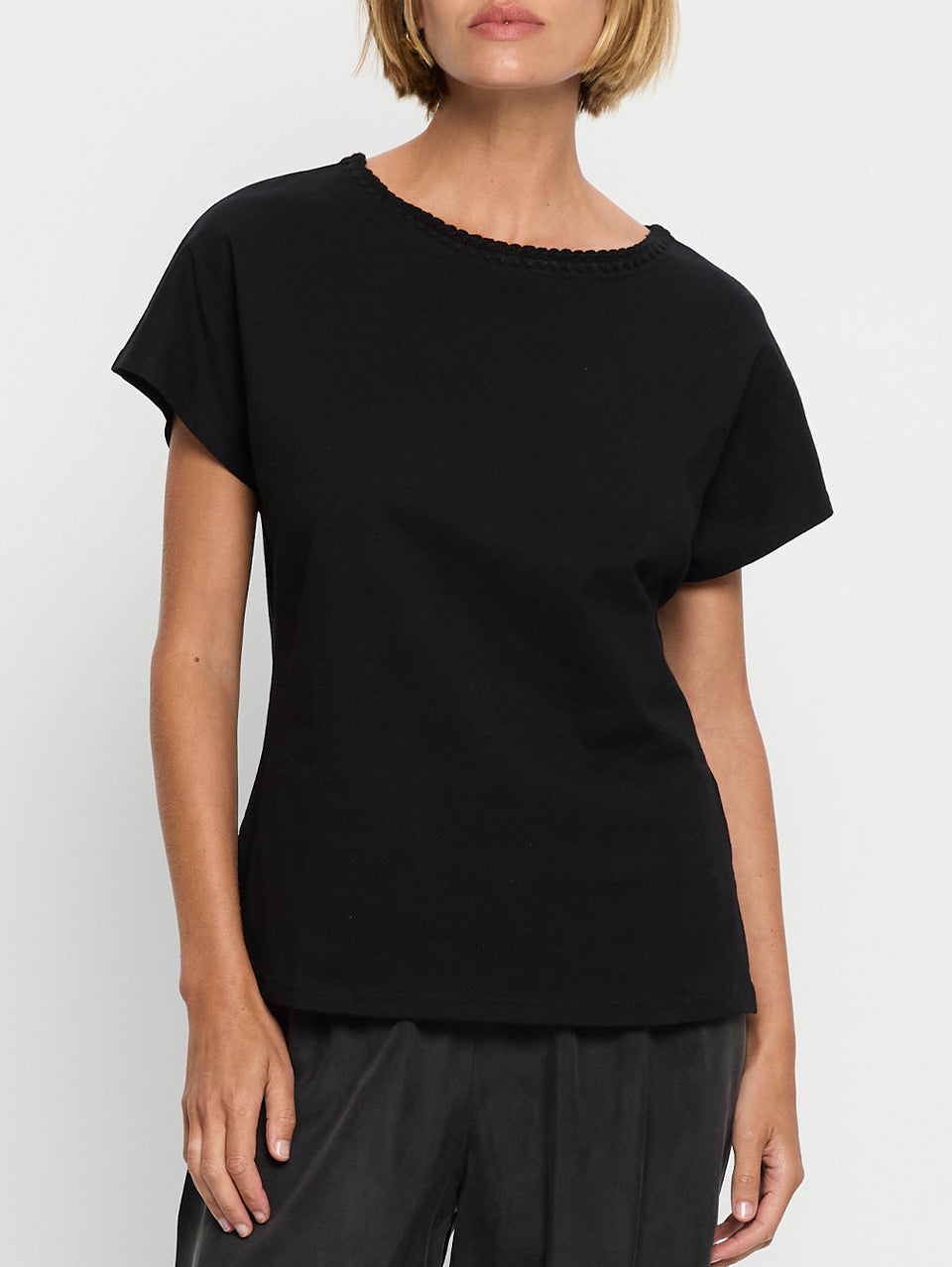 Thea Tee - Black